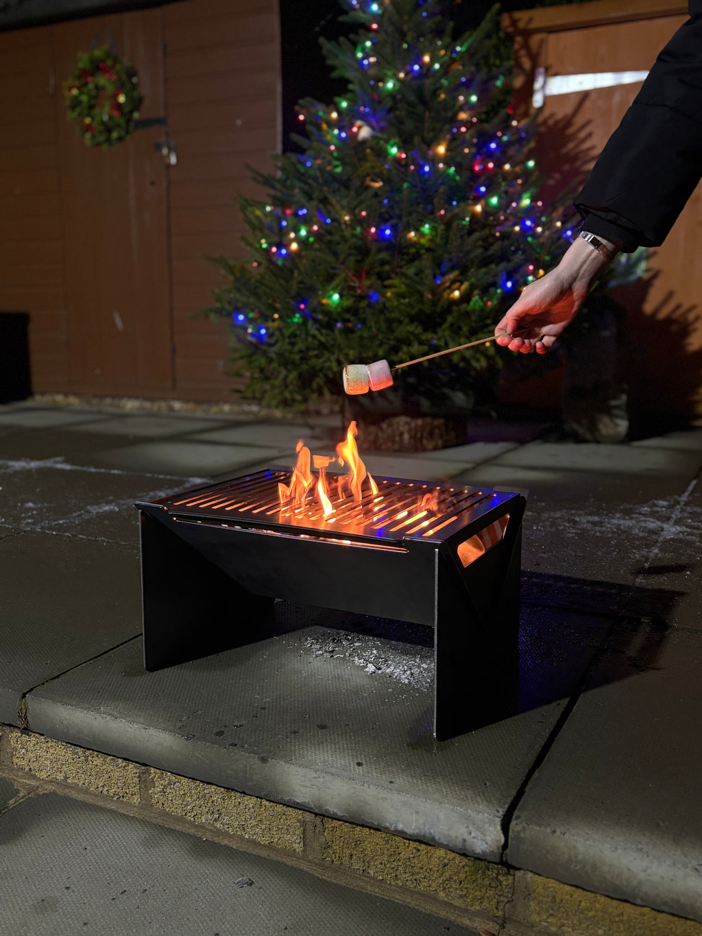 Portable BBQ grill and fire pit. Heavy duty, flat pack.