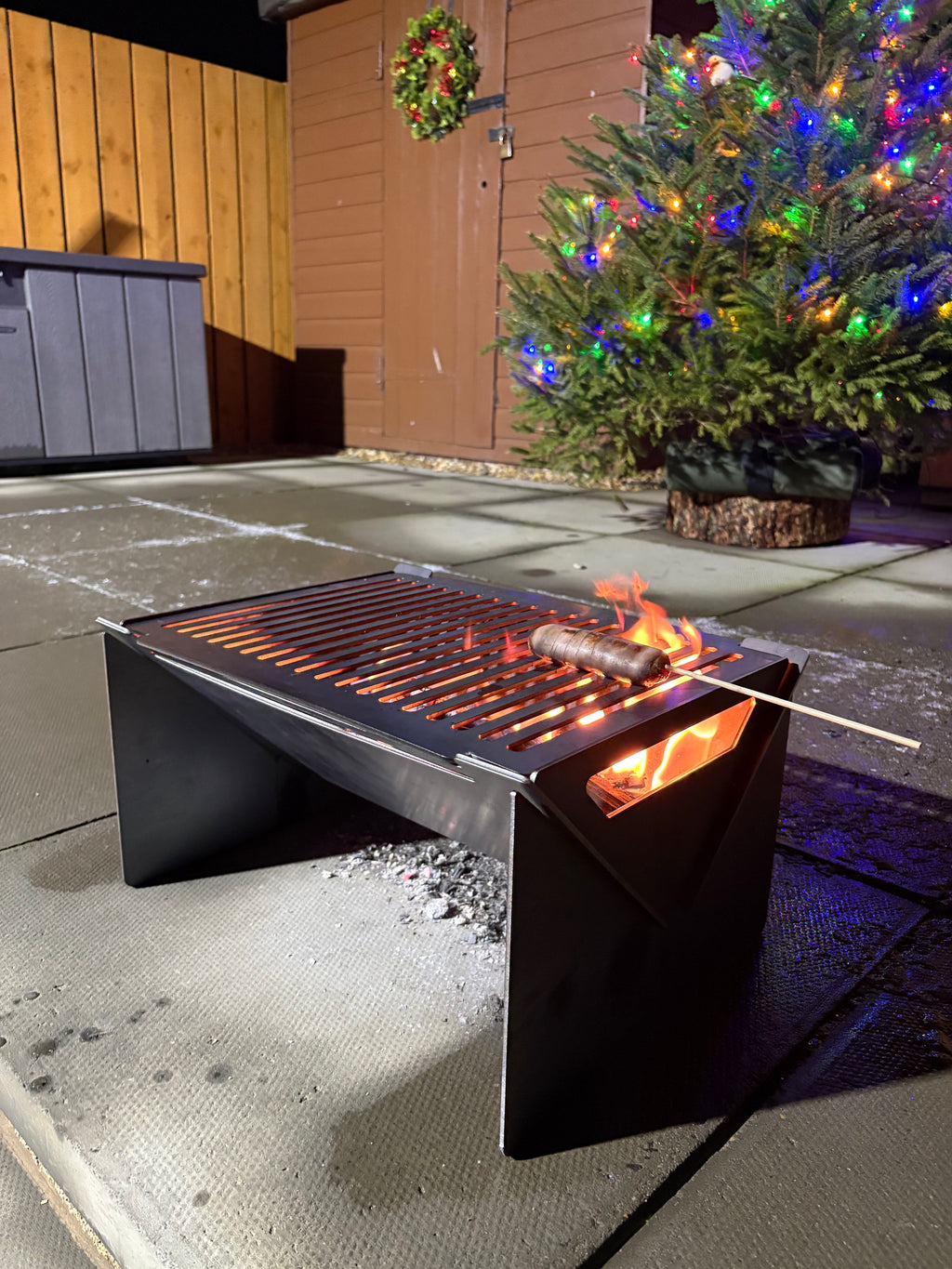 Portable BBQ grill and fire pit. Heavy duty, flat pack.